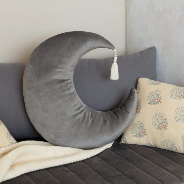 Pierrot moon velvet cushion slate grey 2 8435574920577